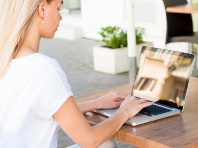 Taking Effective Notes for Better Learning