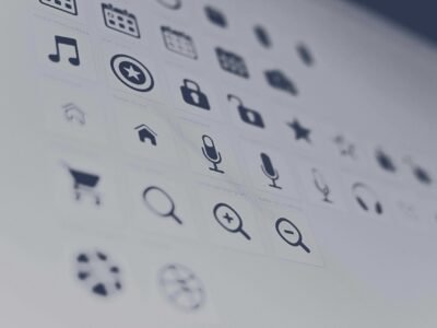 The Art of Logo Simplification