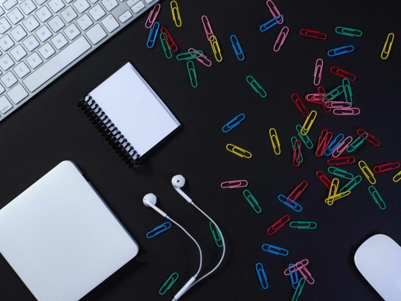 Tackling Engineering Design Challenges with Creativity