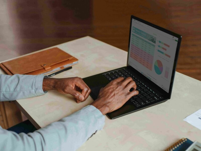 Learning Languages Through Social Media
